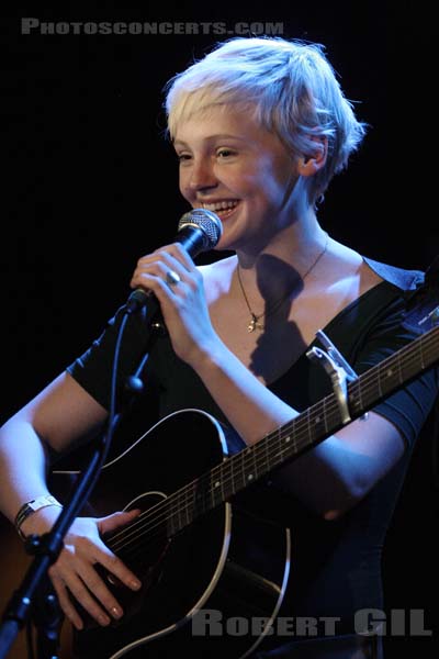 LAURA MARLING - 2008-04-19 - PARIS - La Maroquinerie - Laura Beatrice Marling